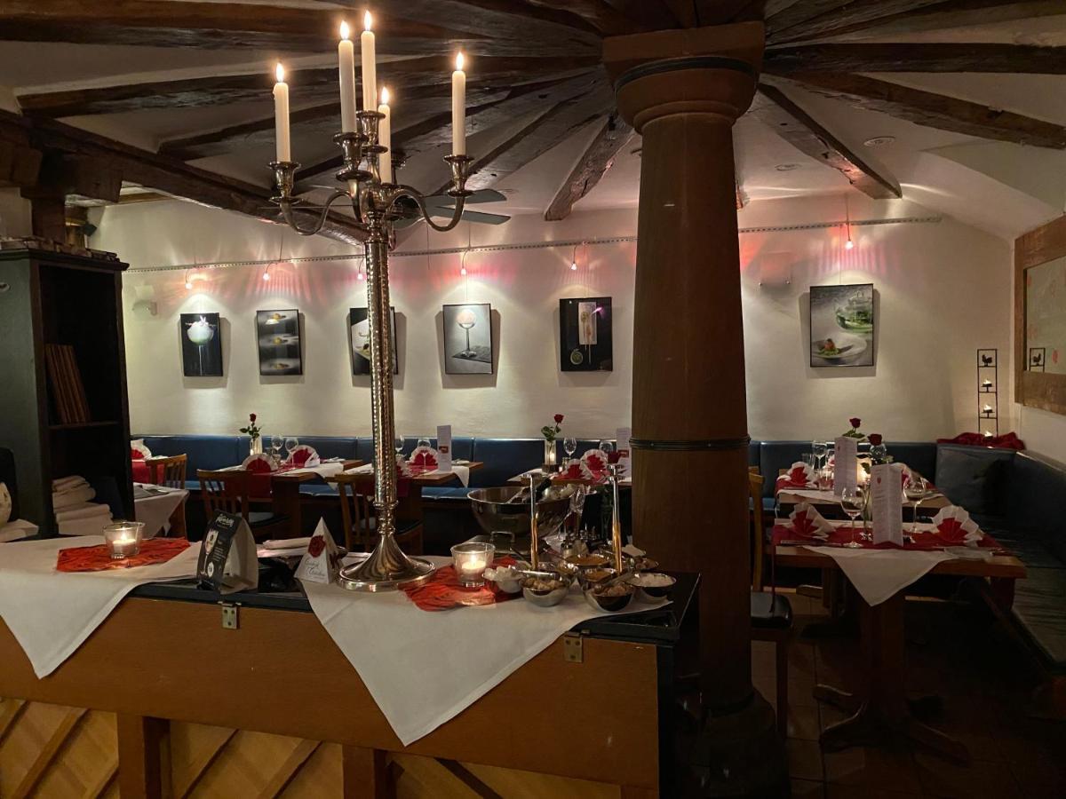 Marktplatzhotel - Restaurant Tafelspitz Weinheim Esterno foto