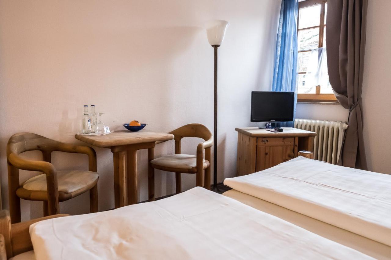 Marktplatzhotel - Restaurant Tafelspitz Weinheim Esterno foto